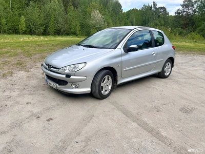 Peugeot 206 2006, photo 2/14