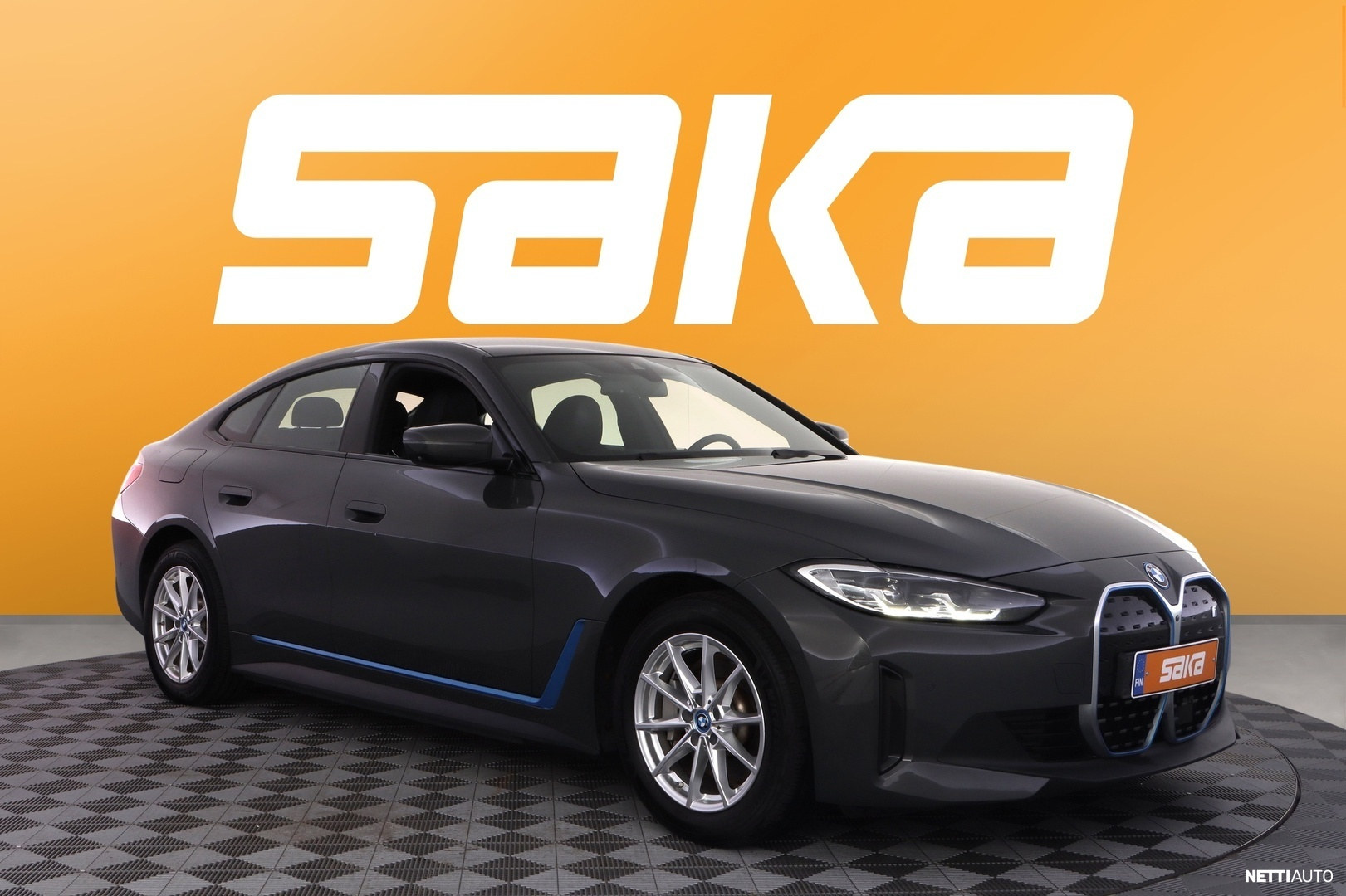 BMW i4