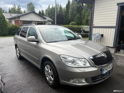 Skoda Octavia Combi 1,8 TSI Elegance 2010, photo 1/12