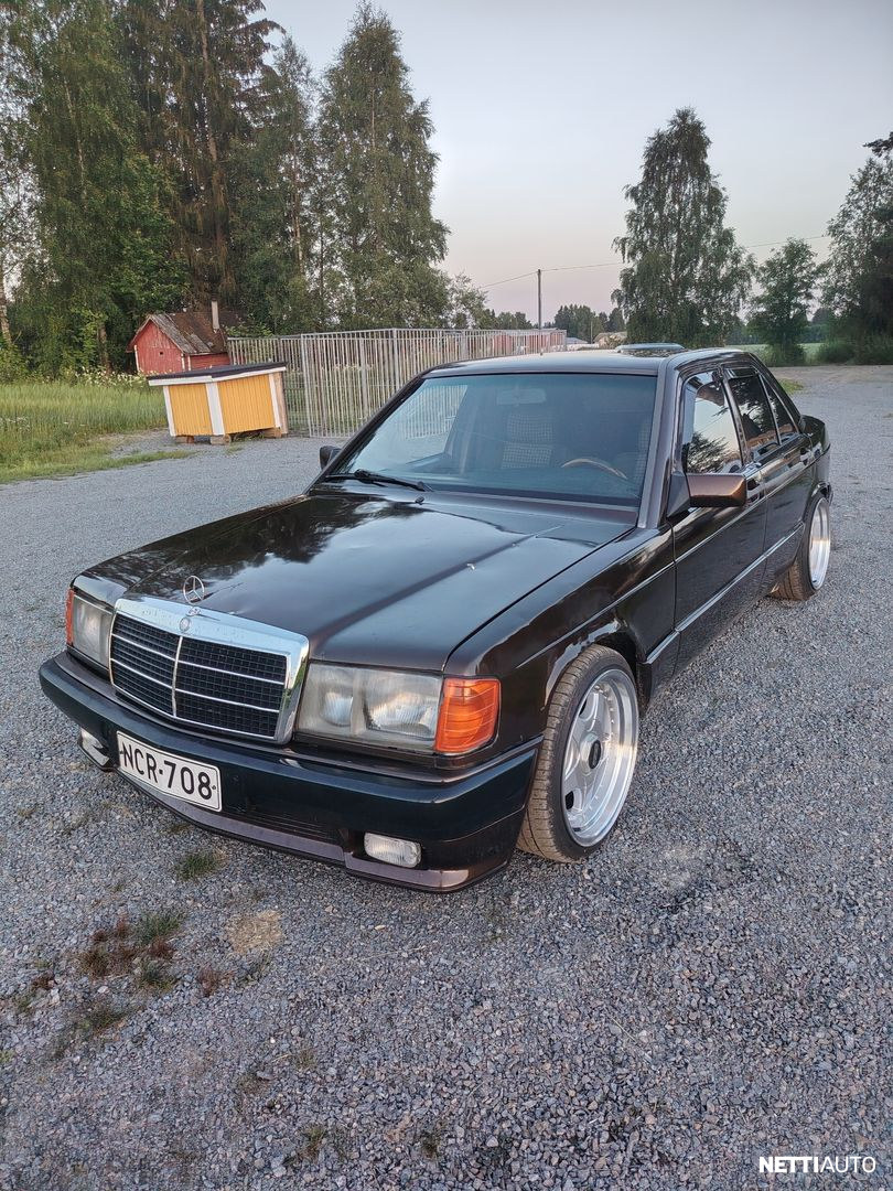 Mercedes-Benz 190