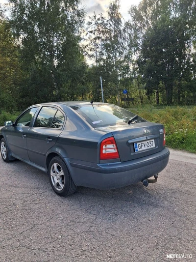 Skoda Octavia 2004, kuva 7/10