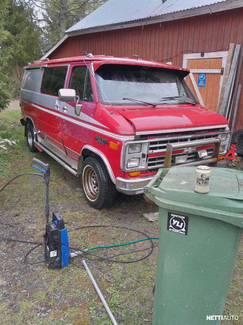 Chevrolet Chevy Van