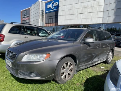 Volvo V70 D3 Momentum Business aut 2011, kuva 2/4