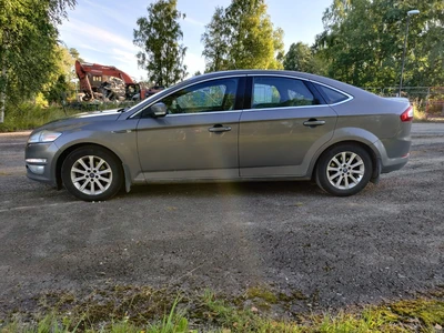Ford Mondeo 2011, photo 7/23