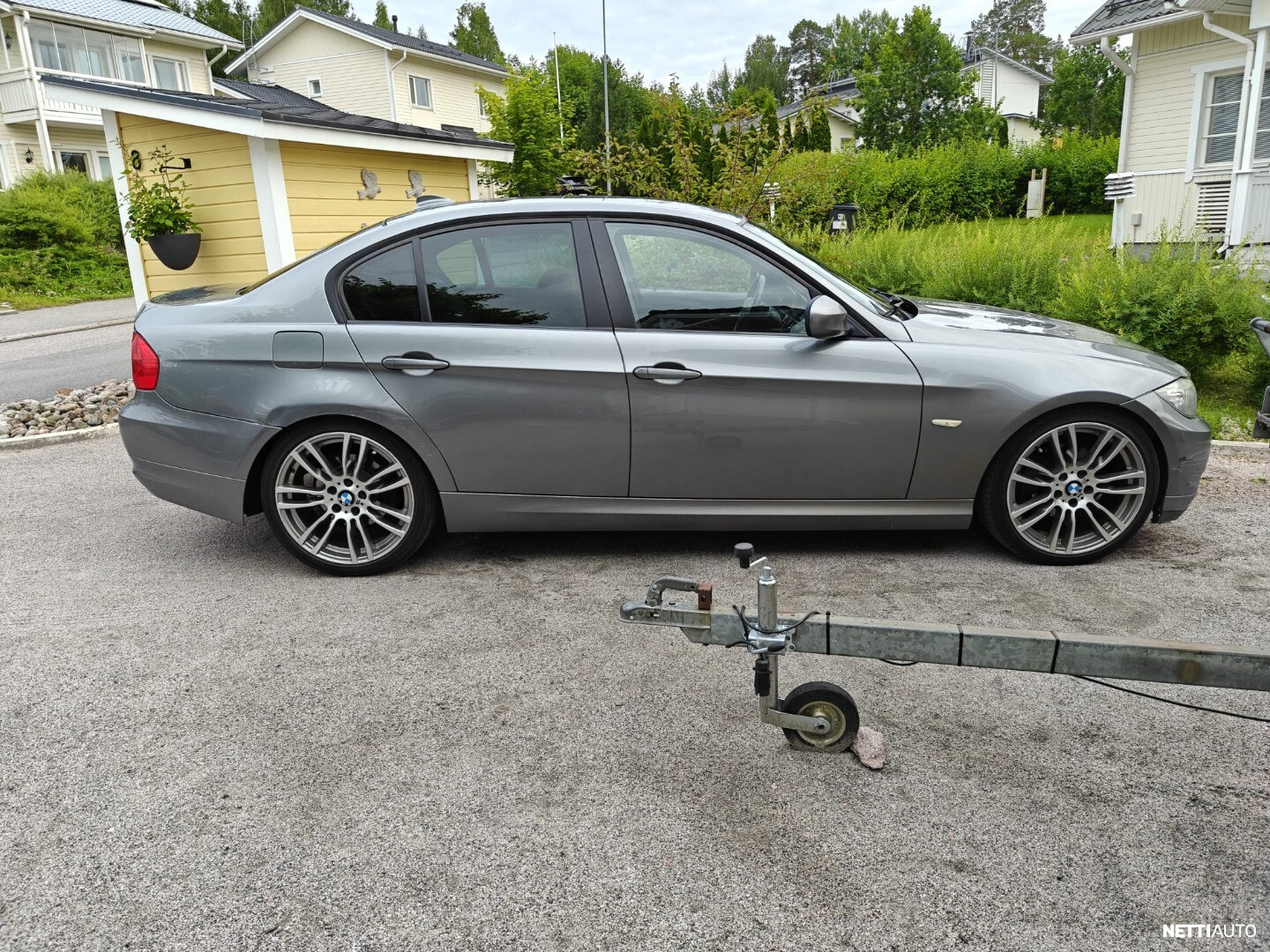 BMW 320 2011, photo 6/22