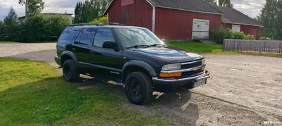 Chevrolet Blazer 1999, kuva 2/16