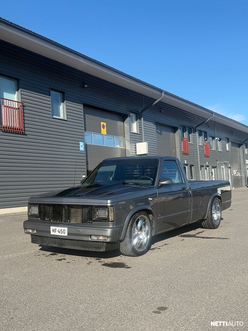 Chevrolet S10 1989, photo 2/17