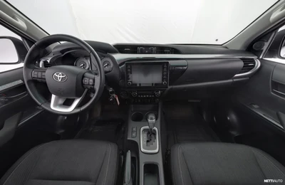 Toyota Hilux 2021, photo 7/32