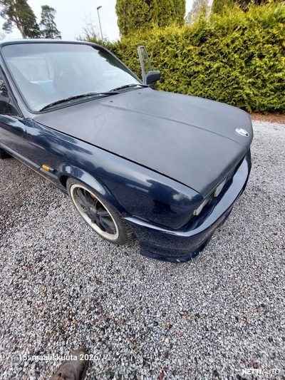 BMW 320 1988, photo 3/16