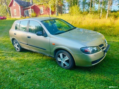 Nissan Almera 1.5 2003, photo 4/6