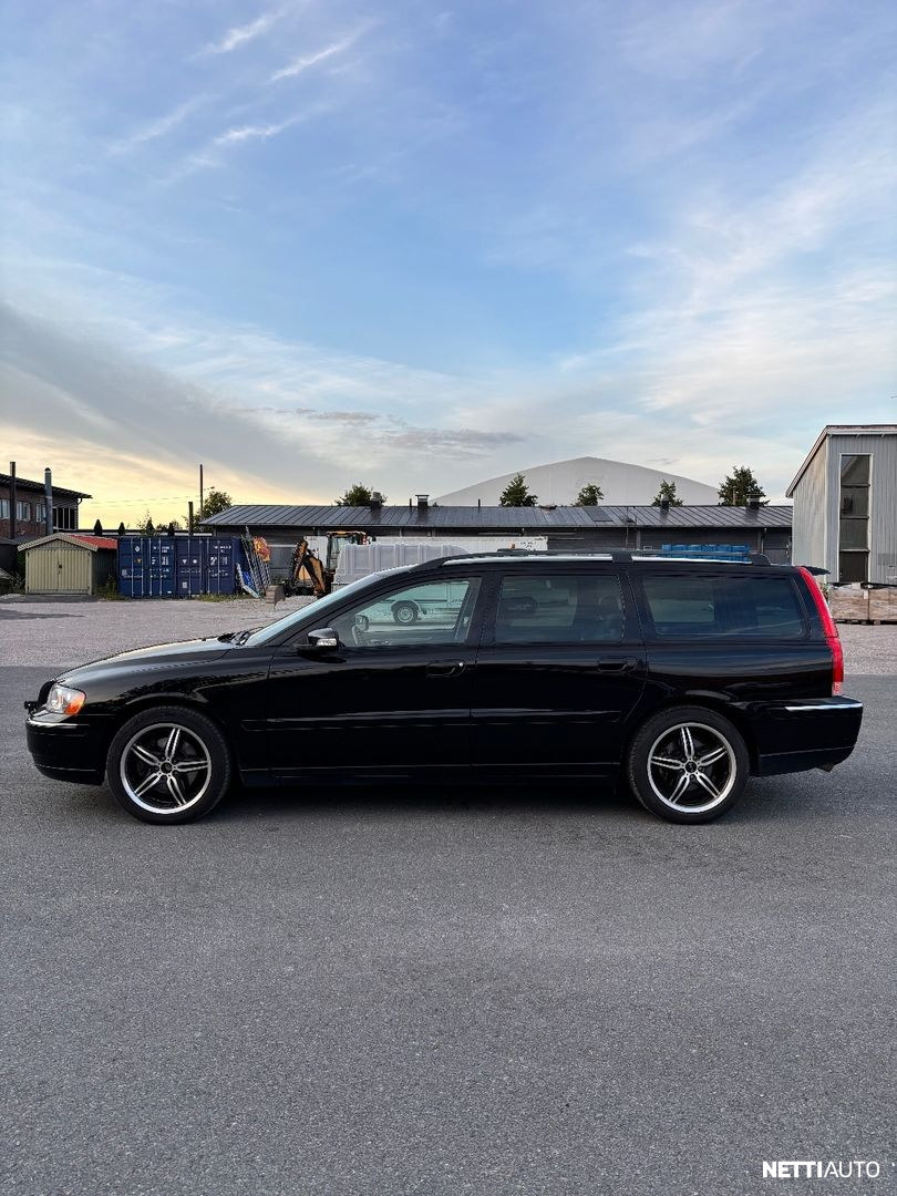Volvo V70 2007, photo 6/24