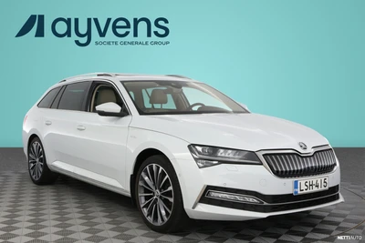 Skoda Superb 2023, kuva 2/16