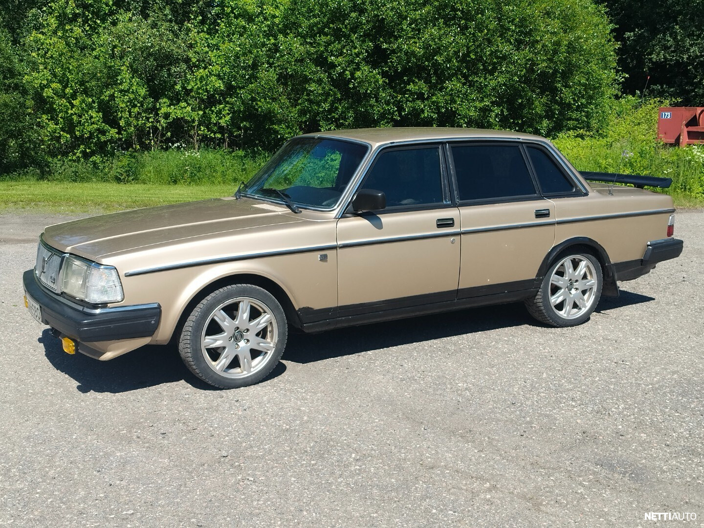 Volvo 240