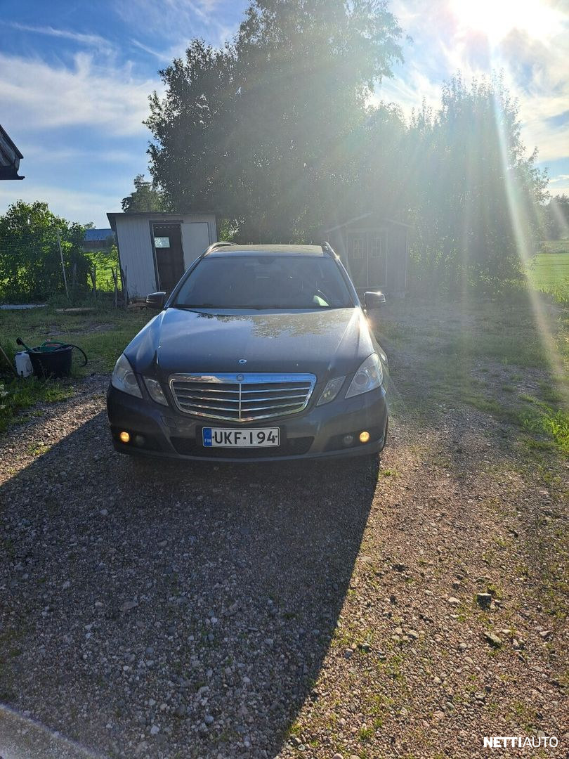 Mercedes-Benz E