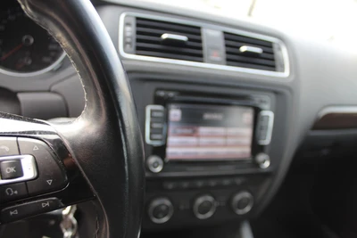 Volkswagen Jetta 2015, photo 6/10