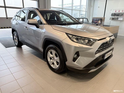 Toyota RAV4 2020, kuva 6/10