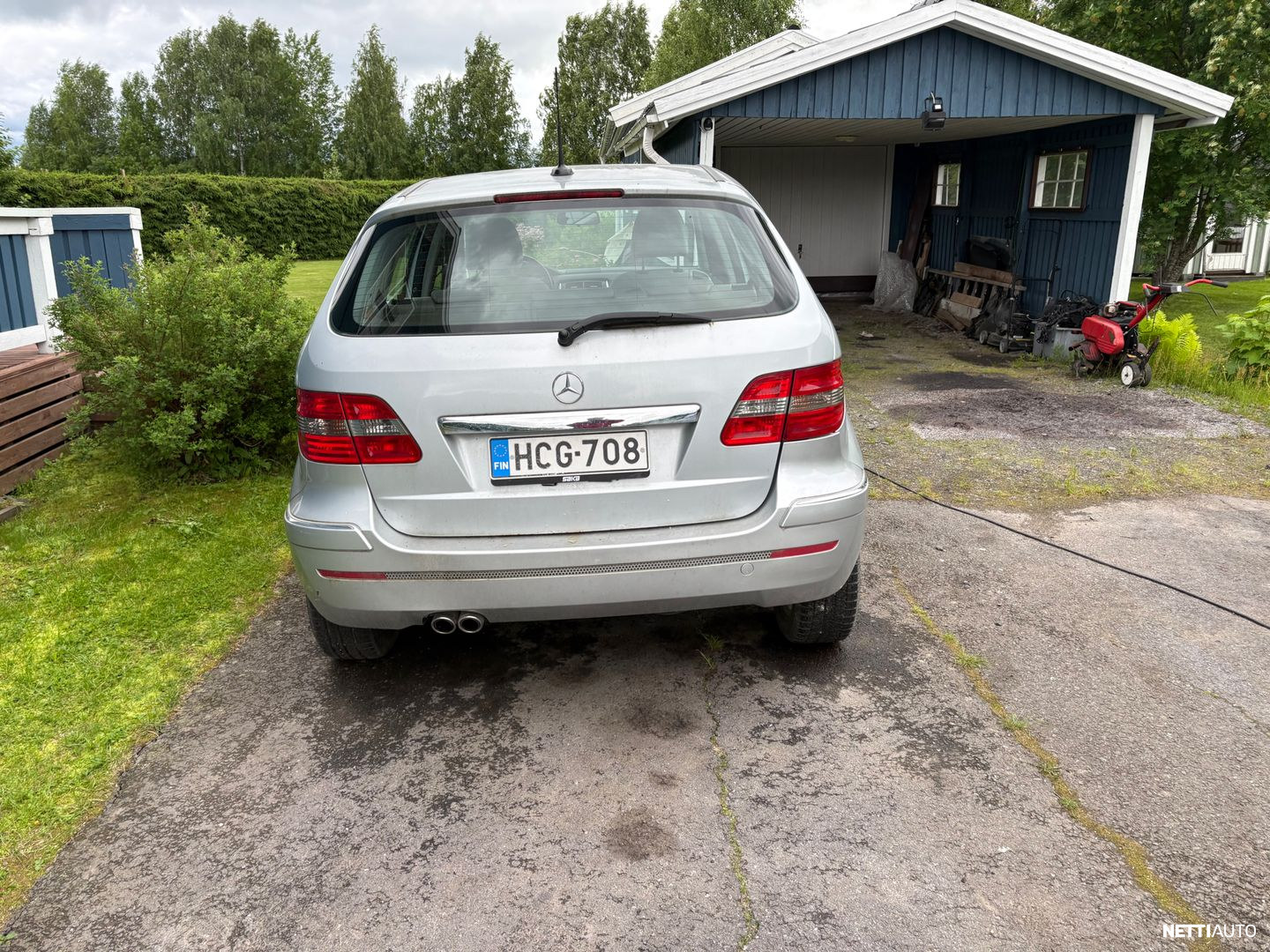 Mercedes-Benz B 200