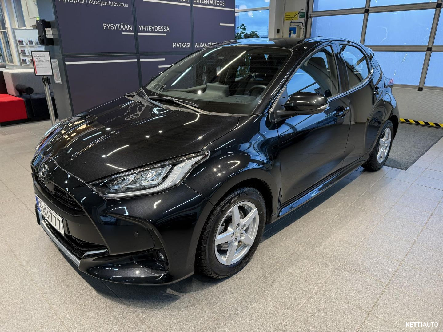 Mazda 2 Hybrid