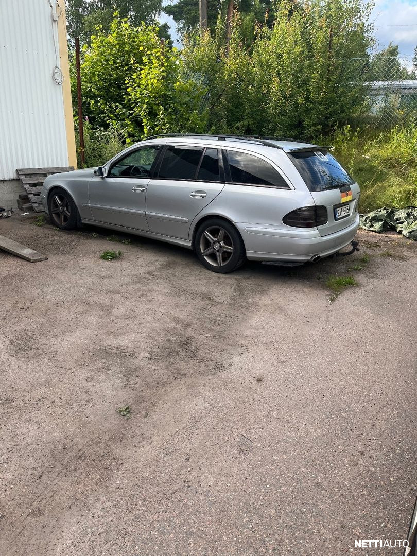 Mercedes-Benz E 200