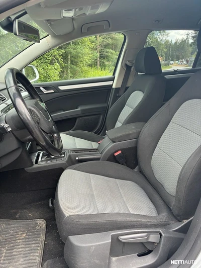 Skoda Superb 2010, kuva 8/8