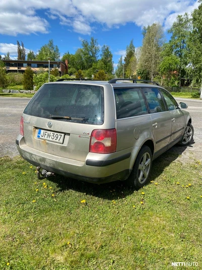 Volkswagen Passat 2004, photo 4/8