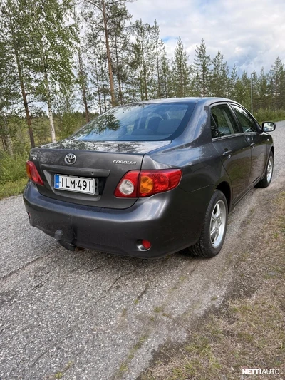 Toyota Corolla 2009, photo 2/9