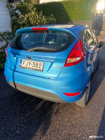 Ford Fiesta 1,25 60 hv Trend M5 5-ovinen 2011, photo 3/7