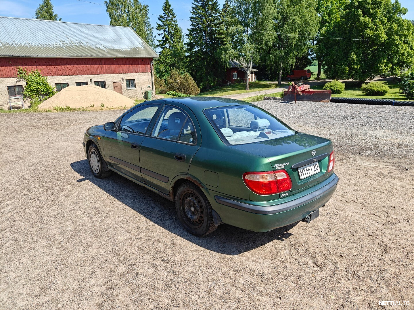 Nissan Almera