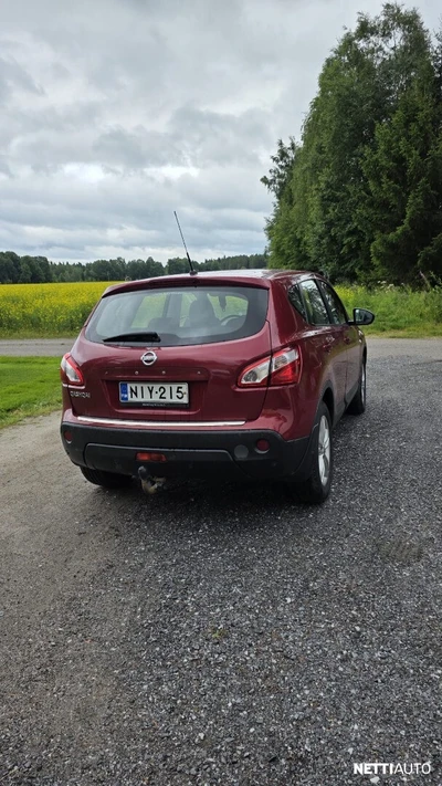 Nissan Qashqai 2012, photo 3/5