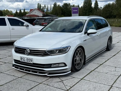 Volkswagen Passat 2015, photo 1/3