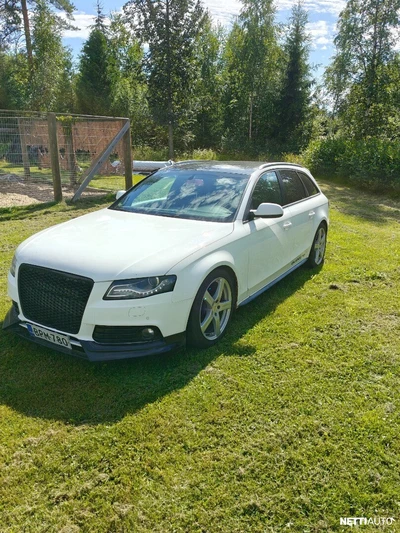 Audi A4 2009, photo 2/4