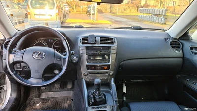 Lexus IS 2008, kuva 8/8