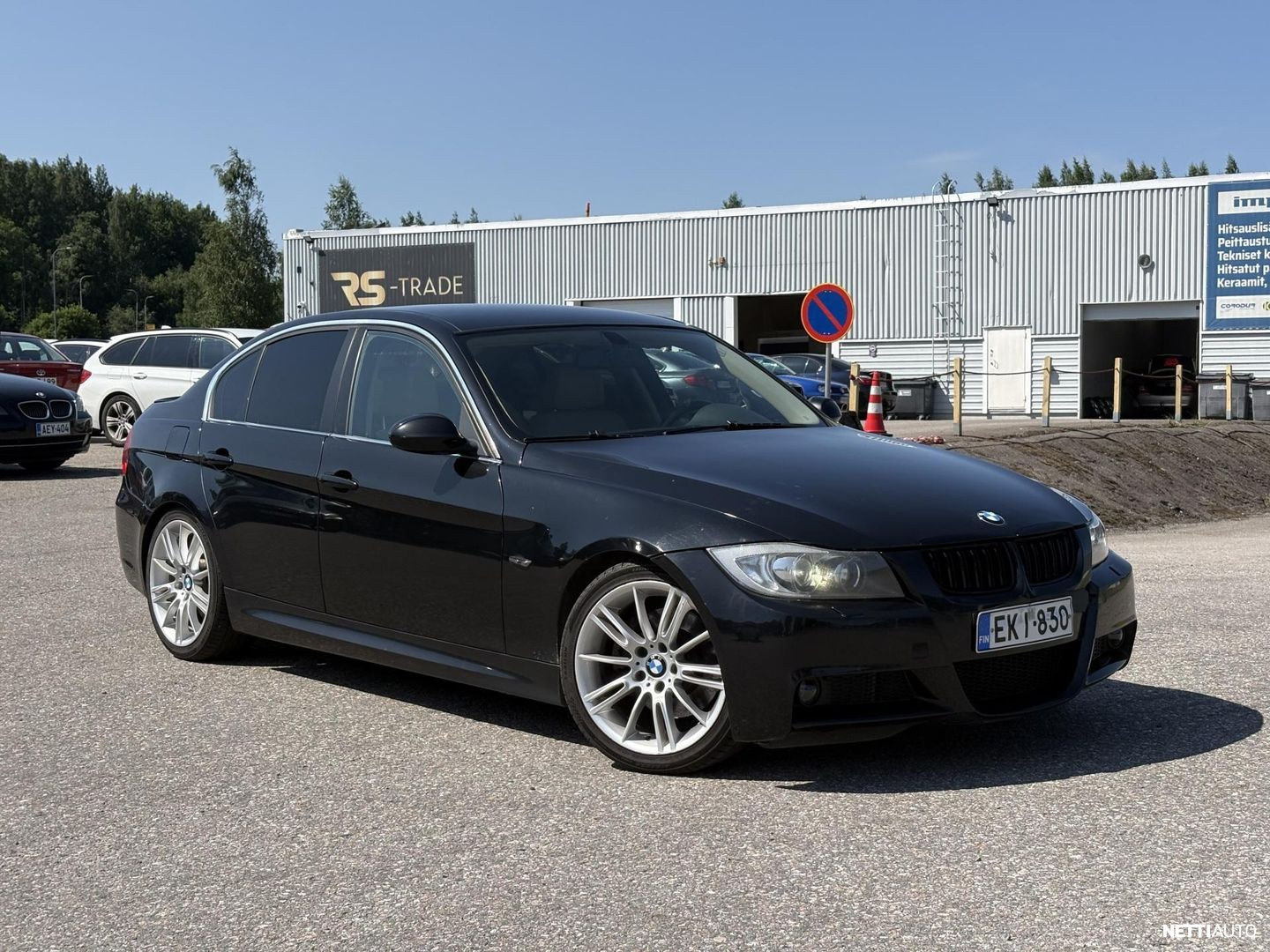 BMW 330