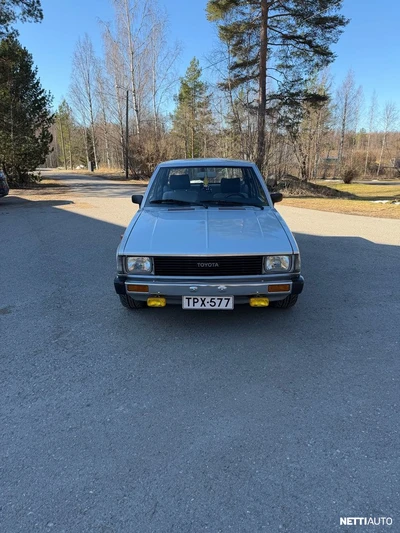 Toyota Corolla 1981, kuva 6/11