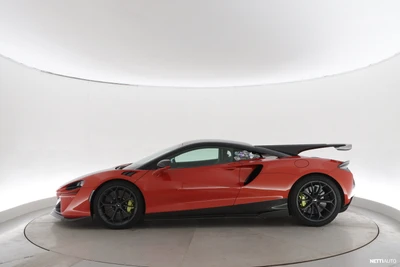 McLaren Artura 2023, kuva 2/19
