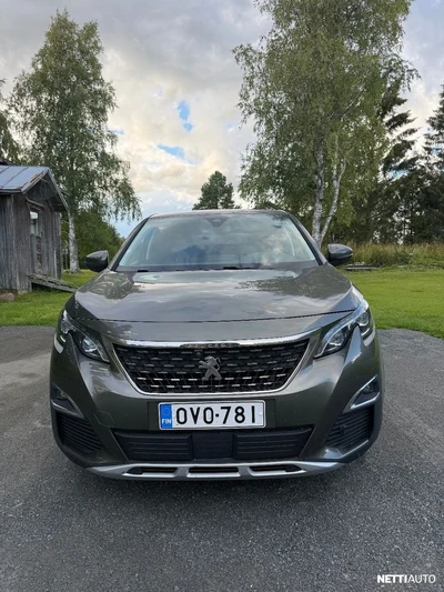 Peugeot 3008 Allure PureTech 130 2017, photo 7/12
