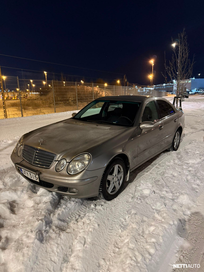 Mercedes-Benz E 220