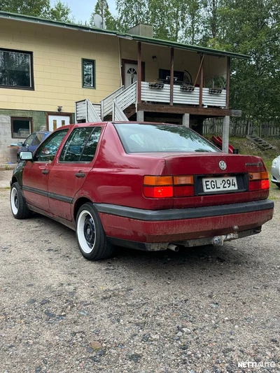 Volkswagen Vento 1995, kuva 4/10
