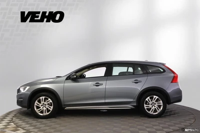 Volvo V60 Cross Country 2017, photo 2/35