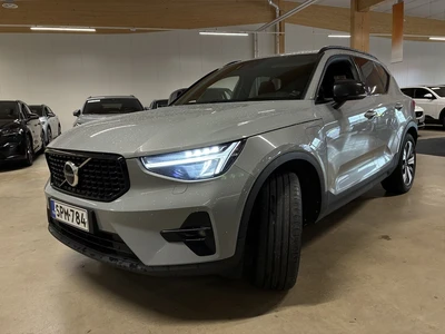 Volvo XC40 T4 TwE Plus Dark 2024, photo 7/22