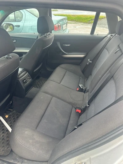 BMW 318 318d 2010, kuva 3/5