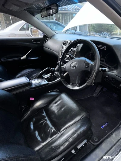 Lexus IS 2005, photo 7/18