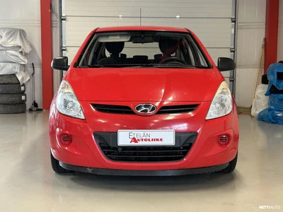 Hyundai i20 2010, photo 2/9
