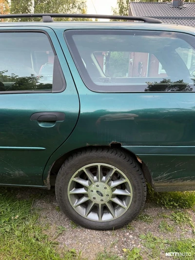 Ford Mondeo 2,0i Ambiente 4d AT 2000, kuva 2/9