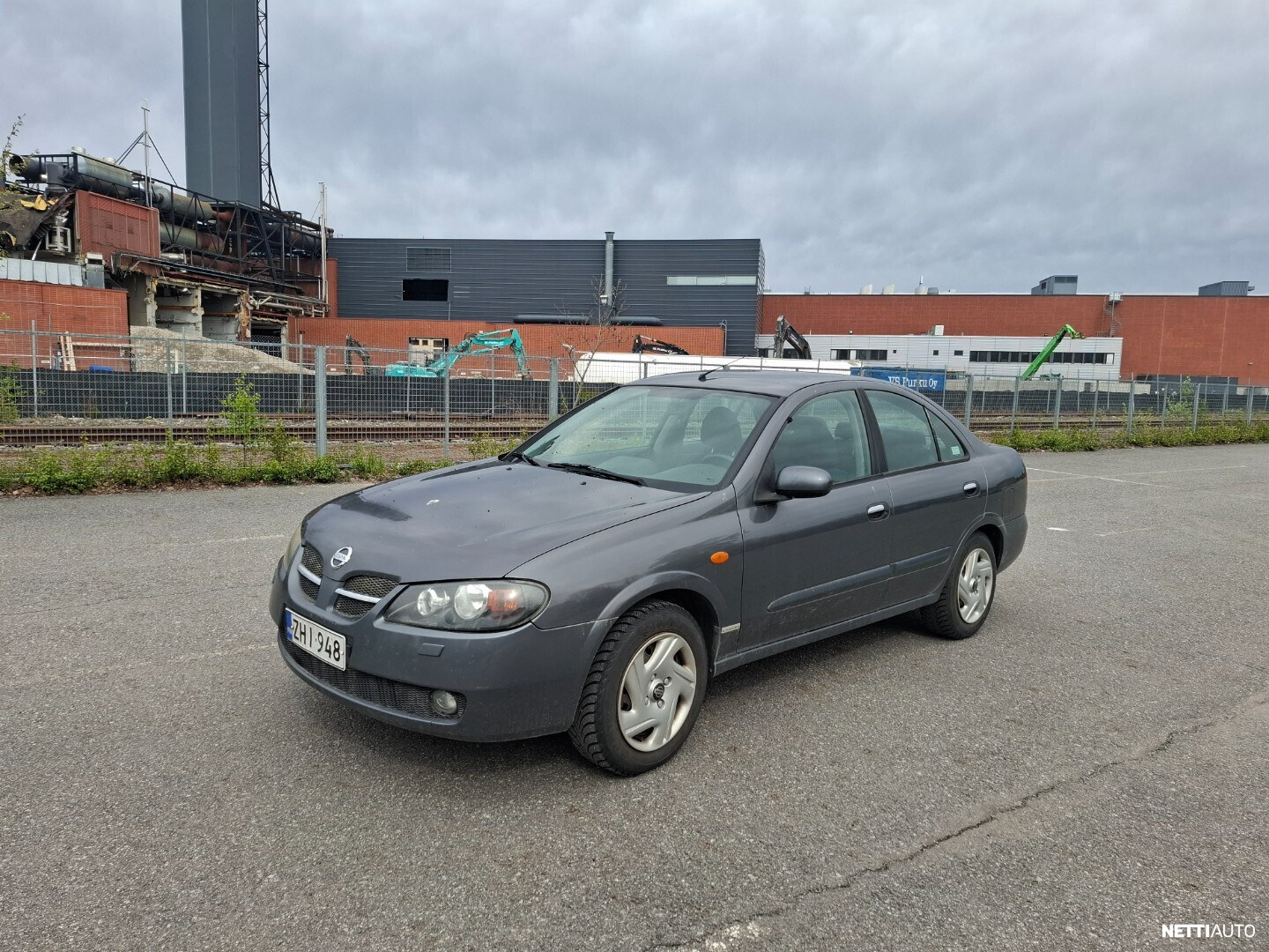 Nissan Almera