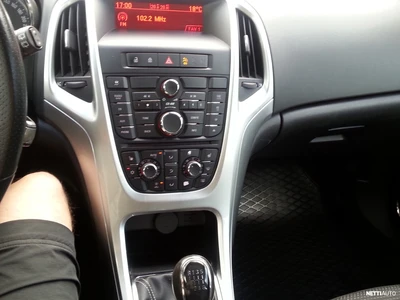 Opel Astra 2010, kuva 5/15