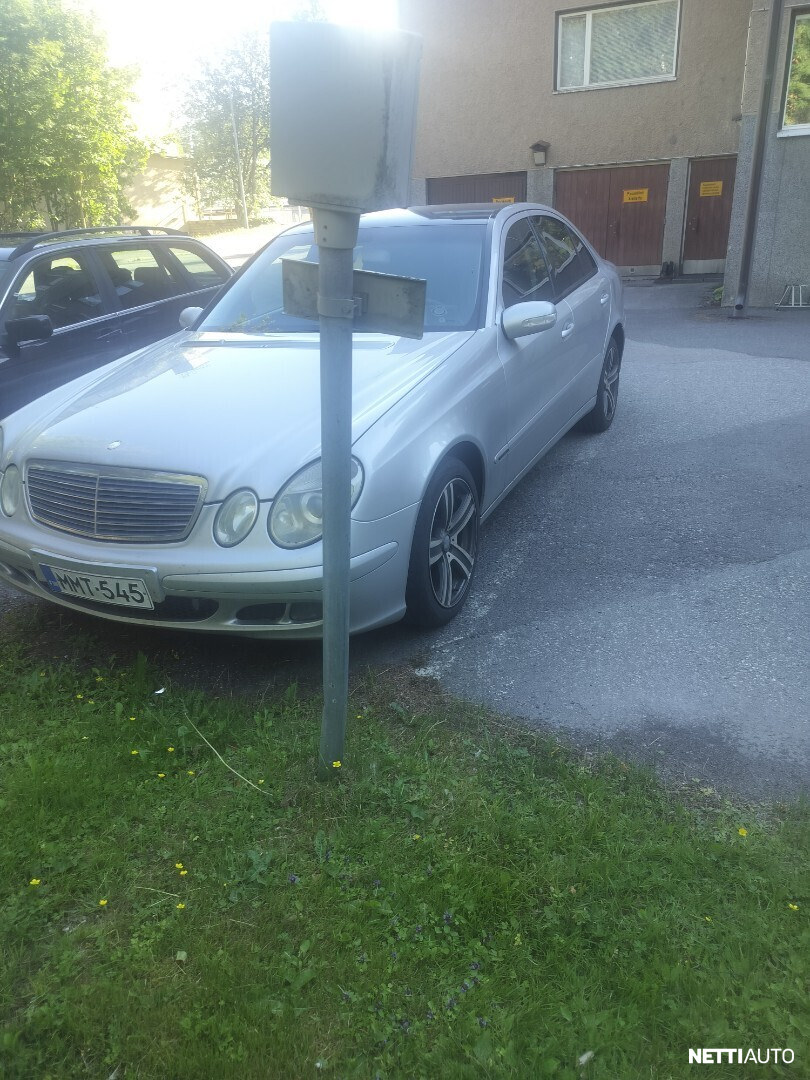 Mercedes-Benz E 220