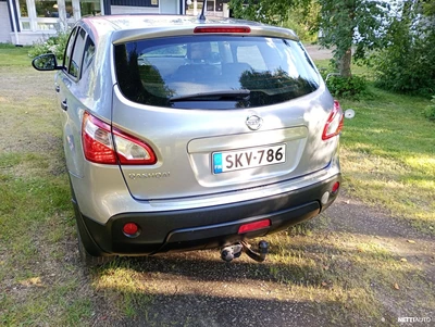 Nissan Qashqai 1.6. 2013, photo 6/15