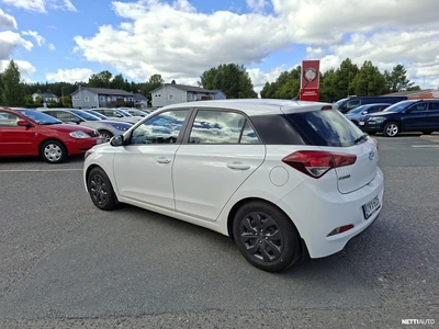 Hyundai i20 1,2 5MT ISG fresh 2018, photo 2/11