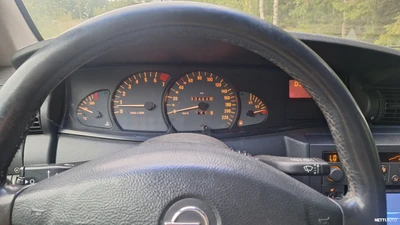 Opel Omega 2001, kuva 7/12